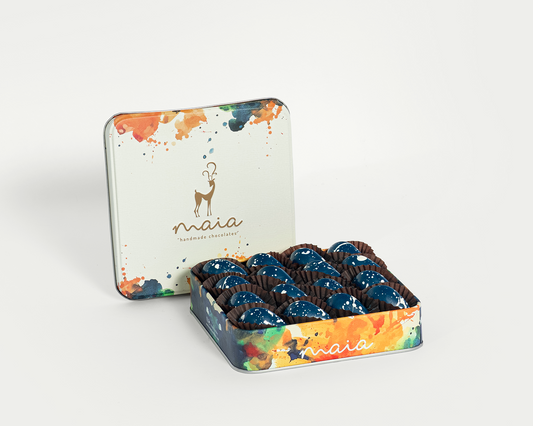 Medium Box Luxury Pina Colada Milk Chocolate – 250g