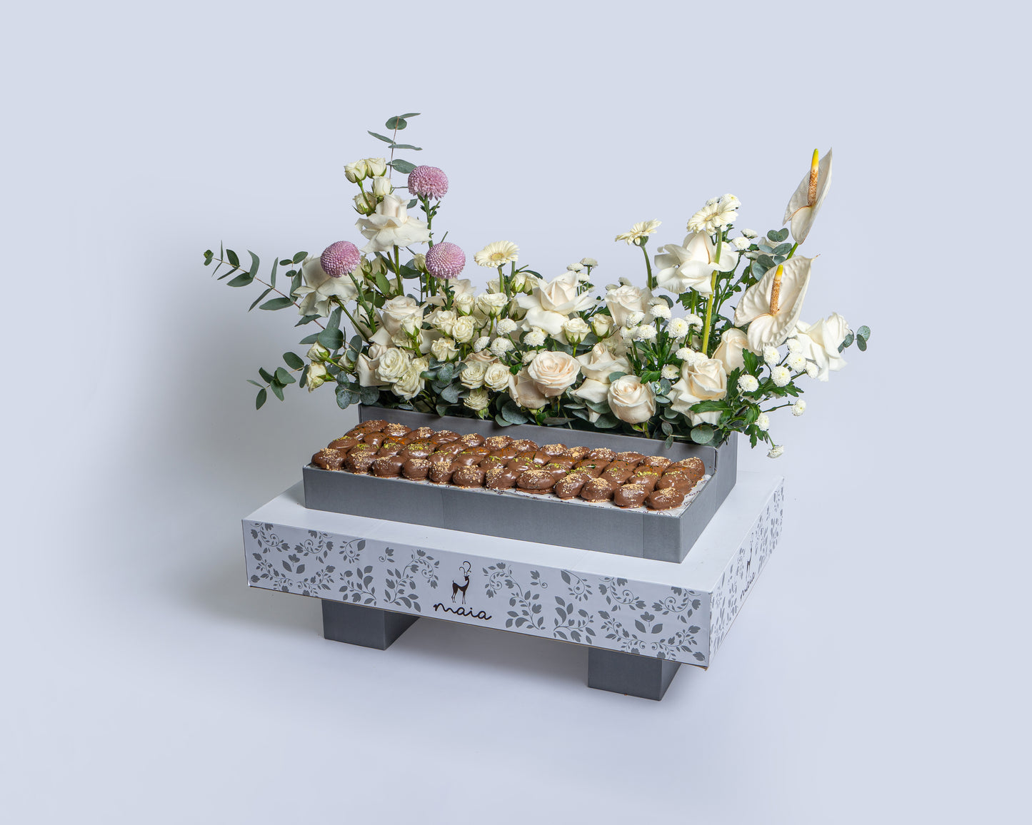 Elegante Rectangular Assorted Chocolate Dates Box with Vendela Roses