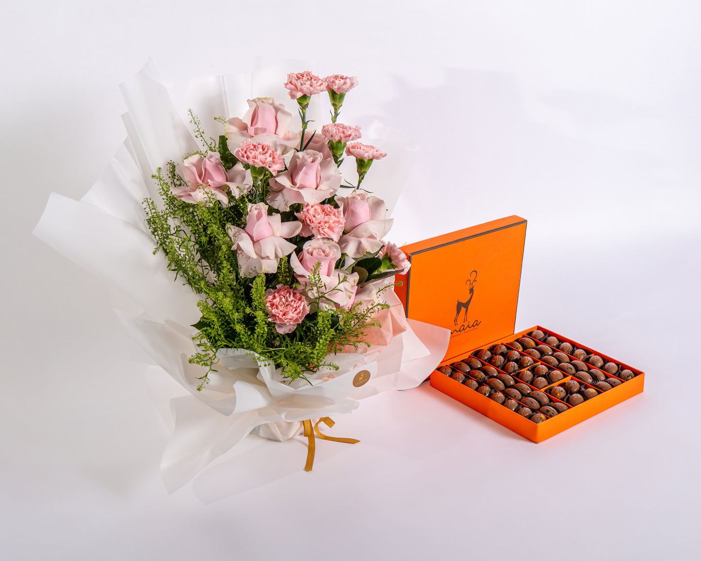 Pink Rose & Carnation Luxury Gift Box