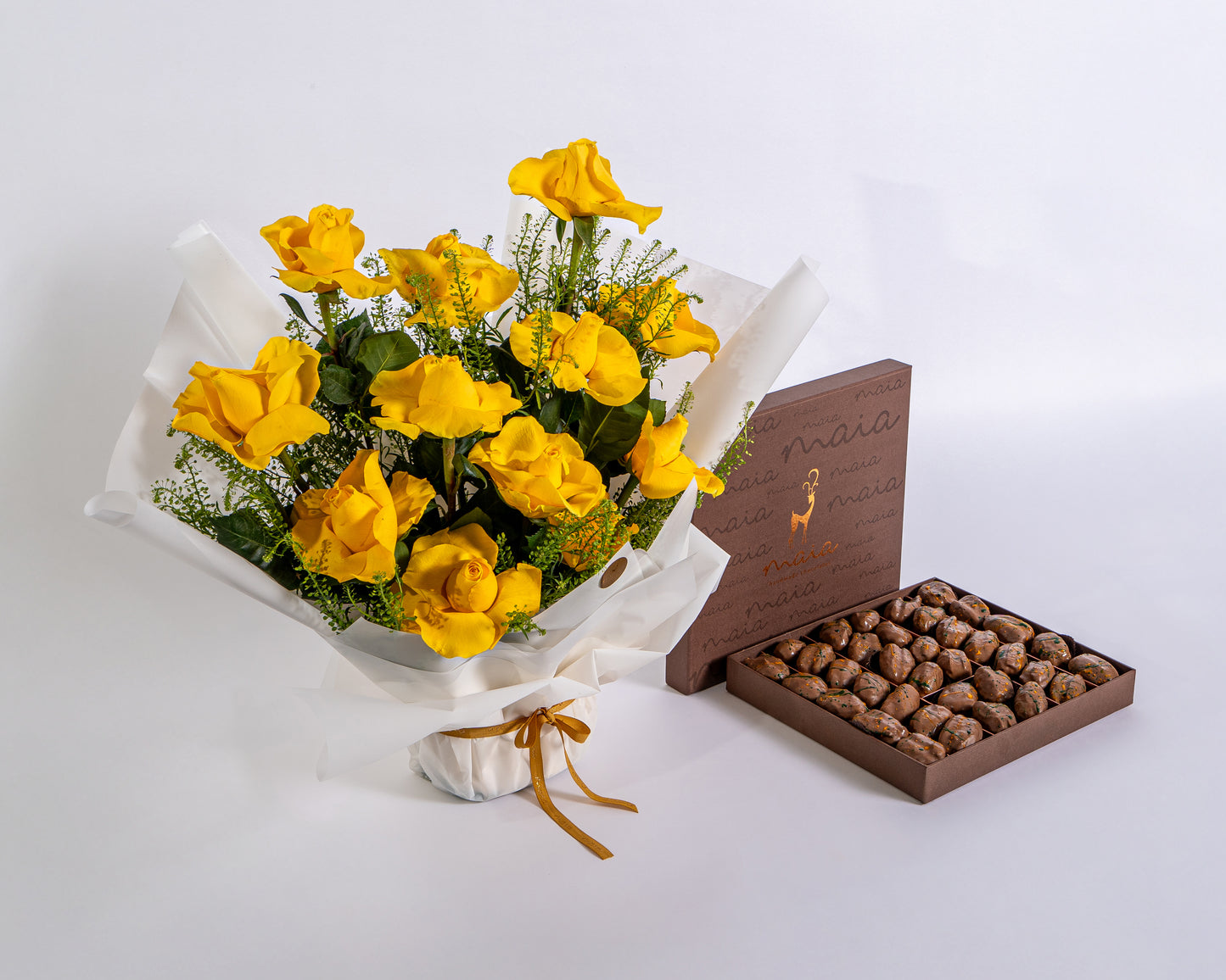 Spray Roses & Eucalyptus Vase Arrangement