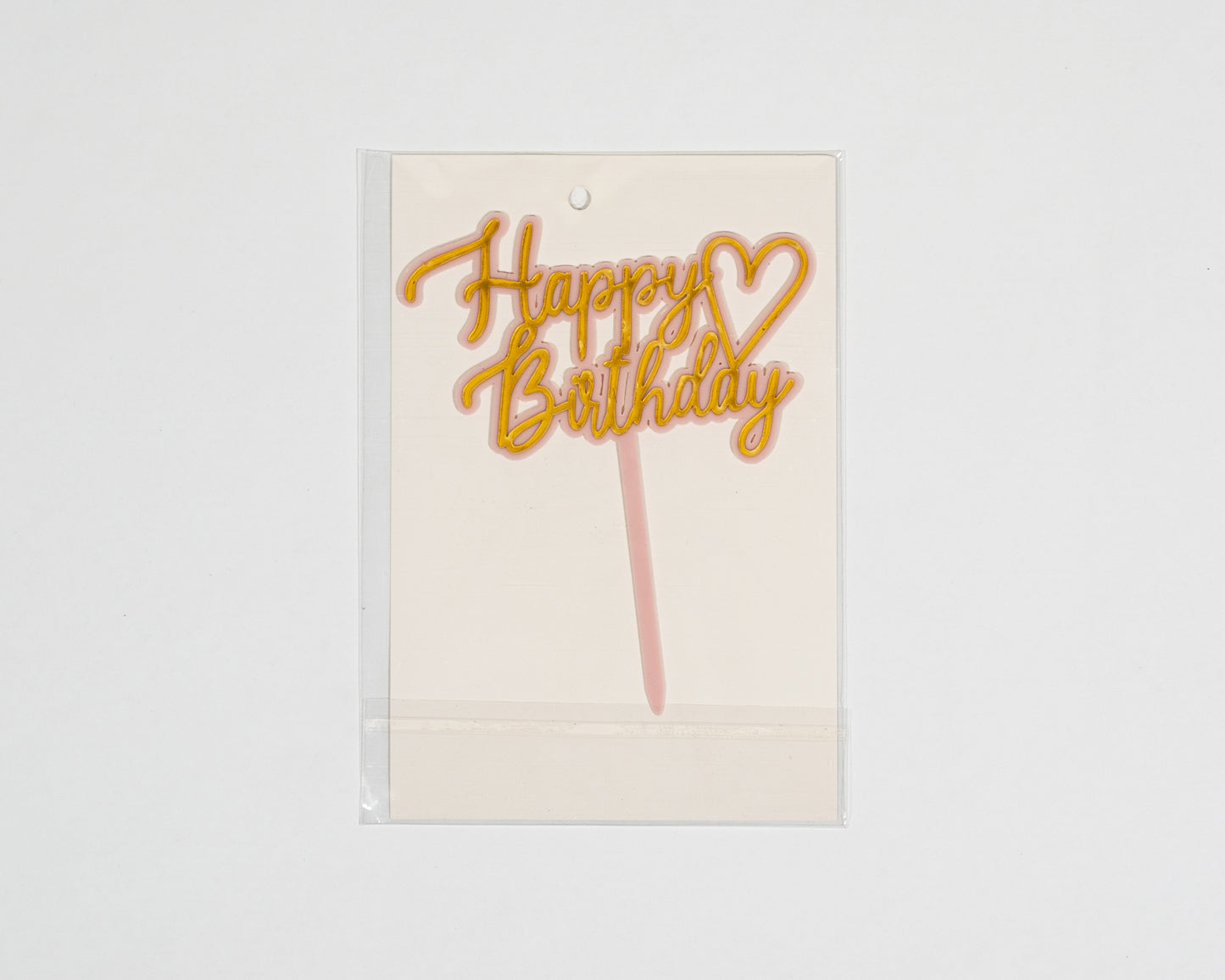 Gold heart cake topper adds elegance