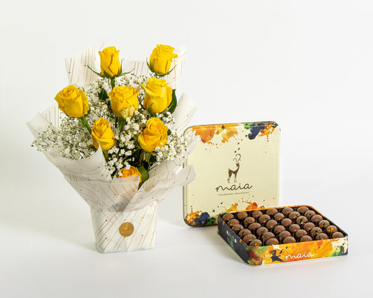 Spray Roses & Gerbera Bloom Box