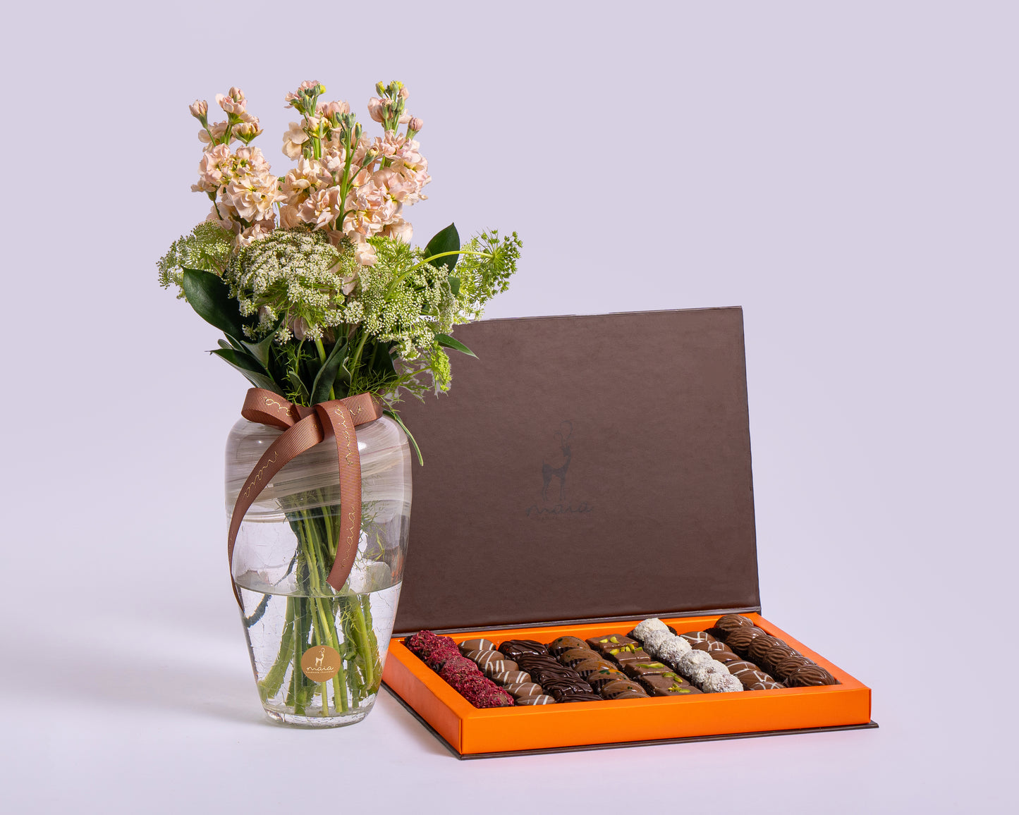 Premium Madlen Assorted Chocolate Box with Deco Green with Glass Vase