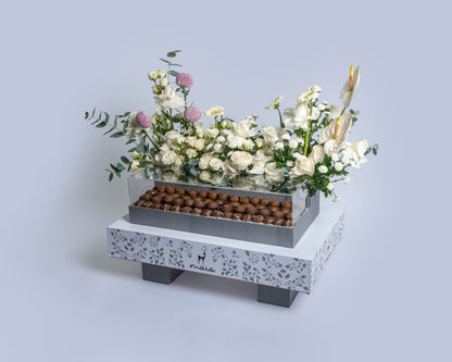 Elegante Rectangular Assorted Chocolate Box with Vendela Roses