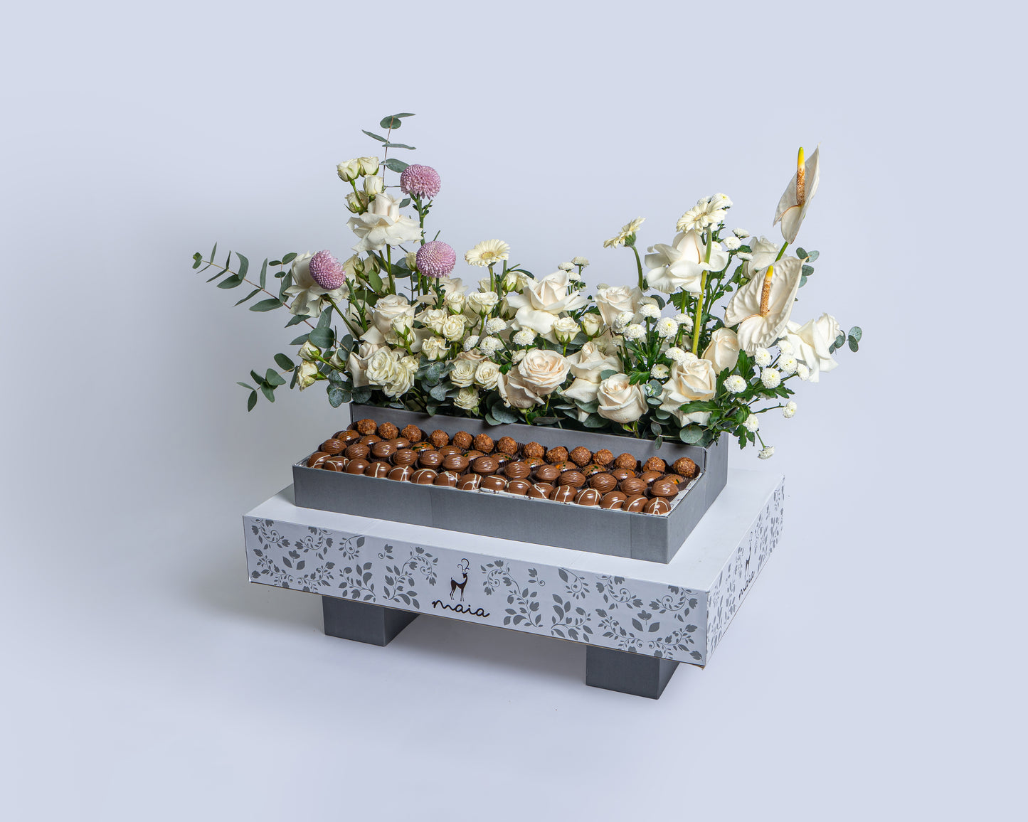 Elegante Rectangular Assorted Chocolate Box with Vendela Roses