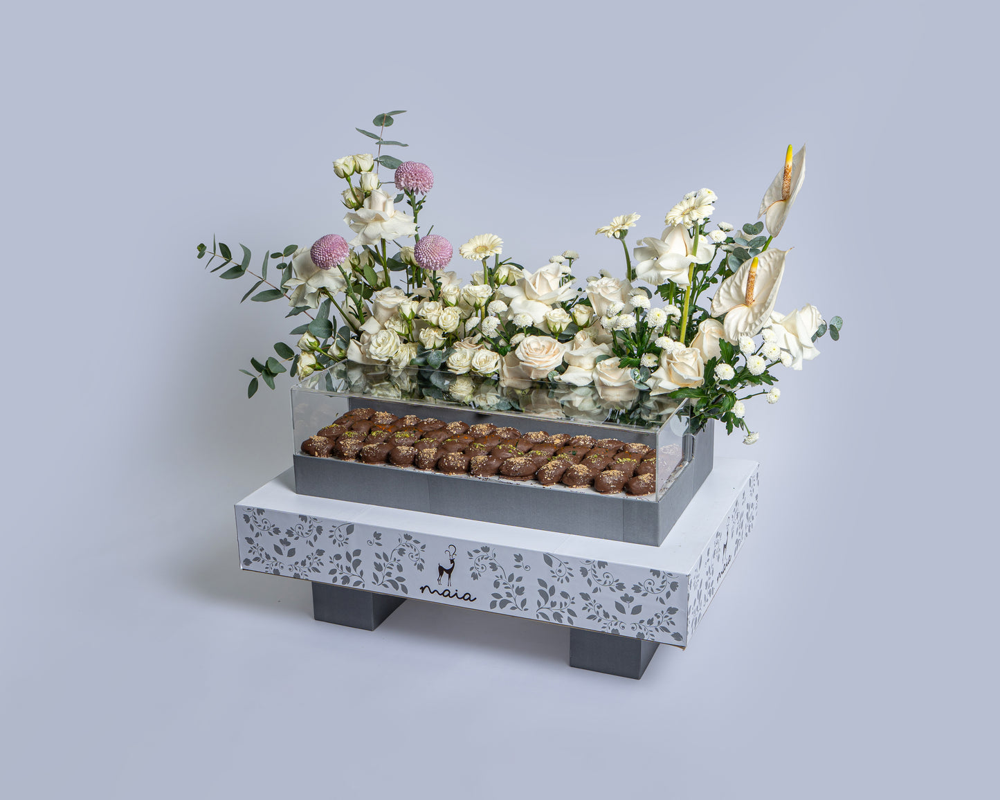 Elegante Rectangular Assorted Chocolate Dates Box with Vendela Roses