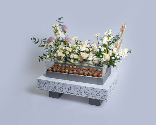 Elegante Rectangular Assorted Chocolate Dates Box with Vendela Roses