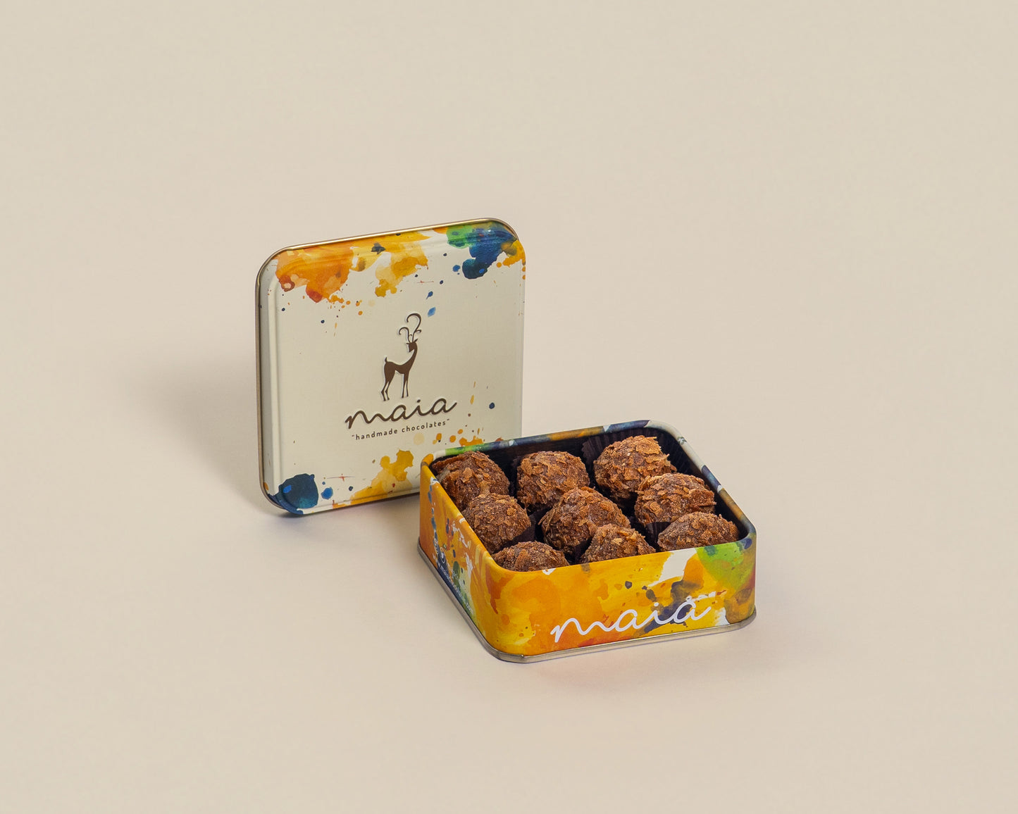 علبة صغيرة من ترافل الطحينة