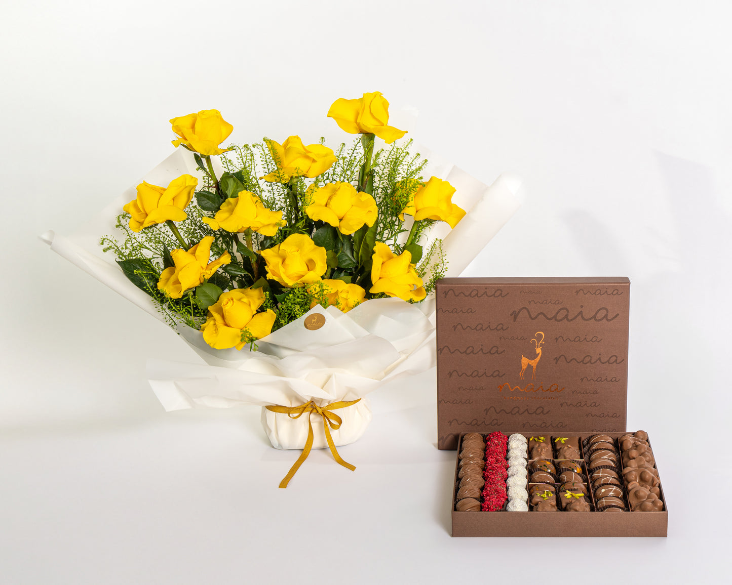 Yellow Roses & Green Bell Gift Set