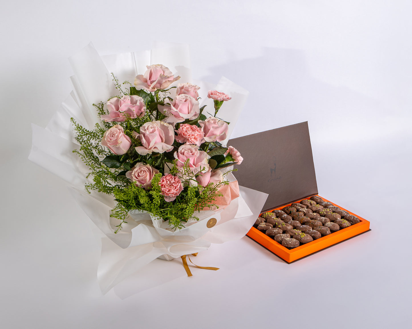 Pink Rose & Carnation Harmony Box