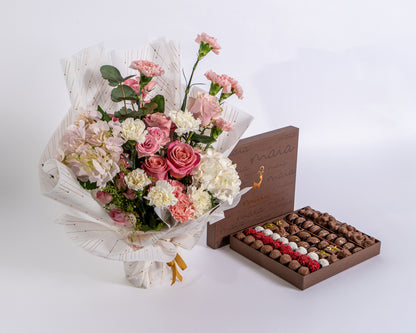 Hydrangea & Mixed Roses Gift Box
