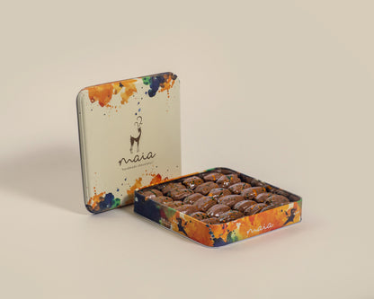 Large Box Dubai Date