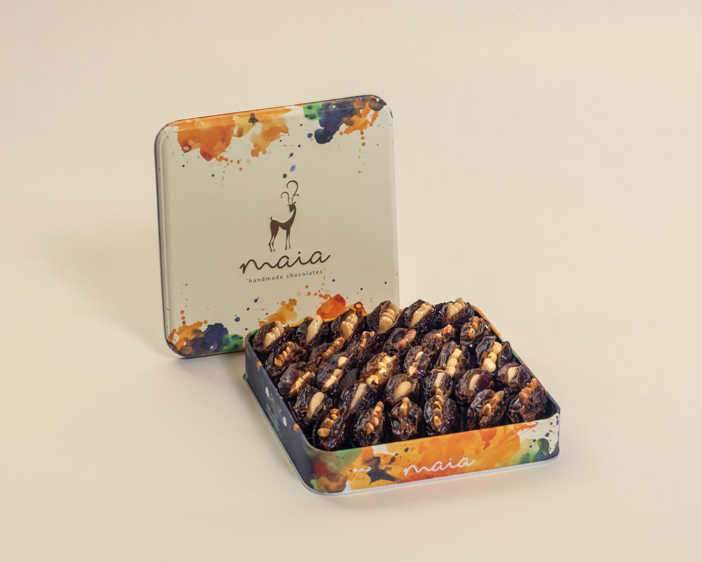 Large Box Dates with Nuts