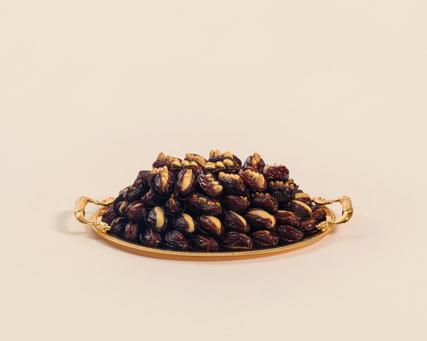 Premium Small Dates with Nuts Tray