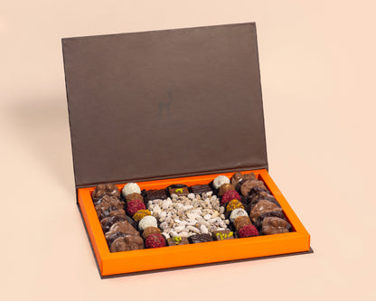 صندوق شوكولاتة وحلوى مادلين الفاخرة